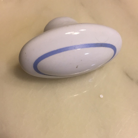 Set of 9 Vintage Marble cabinet knobs Firm Price! - Picture 4 of 12